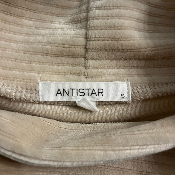 Cream Turtle Neck - Picture 2 of 2